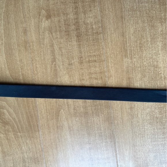 H&M Black Faux Leather Belt with Gold Buckle, Size Medium - Picture 7 of 14